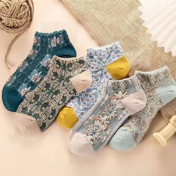 Colorful Textured Style Crew Sock set - Picture 1 of 3